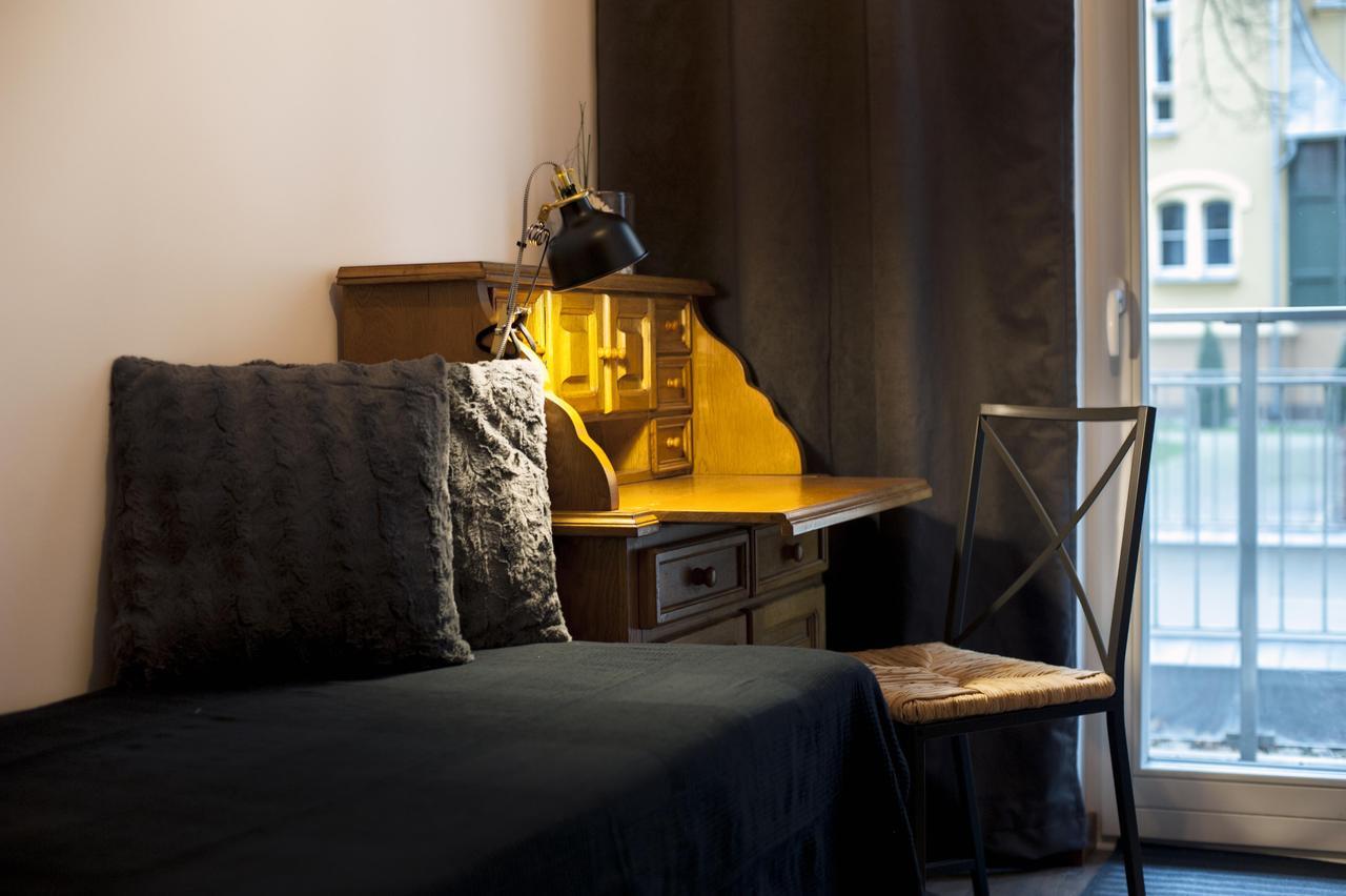 Very Berry - Orzeszkowej 10 - Mtp Apartment, Parking, Balcony, Check In 24H Познань Экстерьер фото